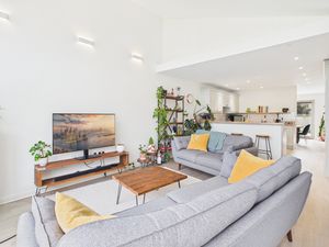 Sitting Room/Kitchen Area- click for photo gallery